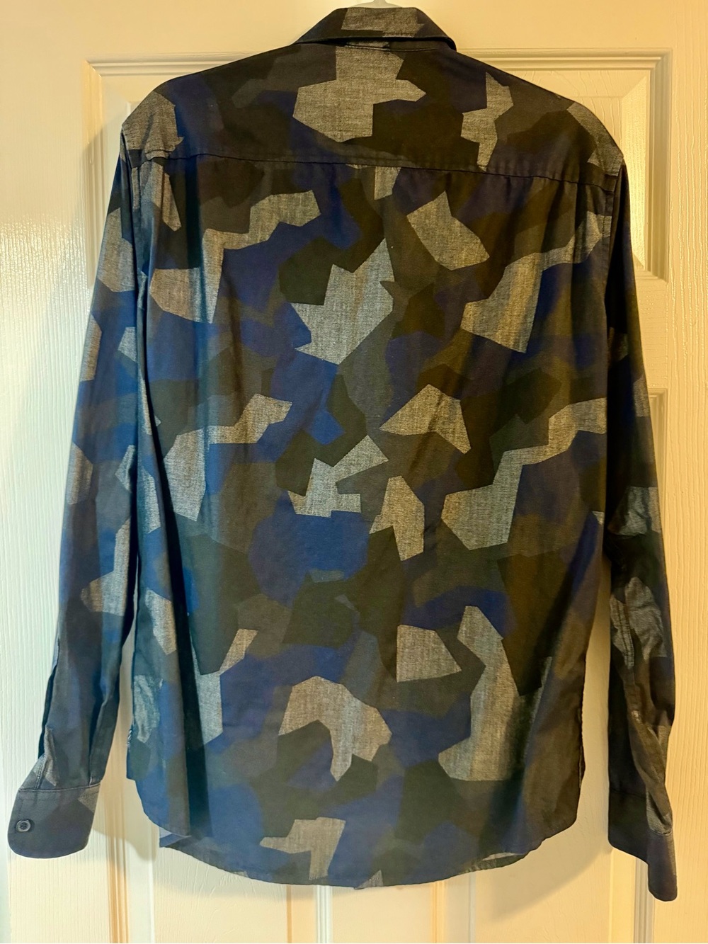 Armani Exchange Men's Camouflage Button-Down Shirt - Blue & Gray✅